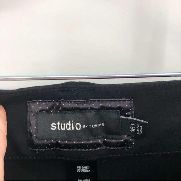 Torrid Pants Womens 16 Tall Black Ponte Knit Bootcut - Picture 3 of 7